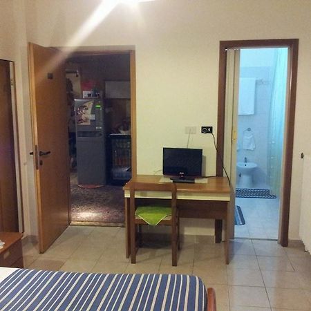 Hotel Acapulco Милано Екстериор снимка